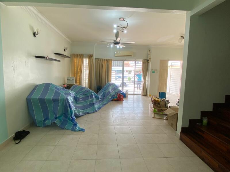 2-storey Terraced House for Sale in Bandar Puteri Puchong (Puchong) - Kelly Low - Living Room - PropertyGuru.com.my