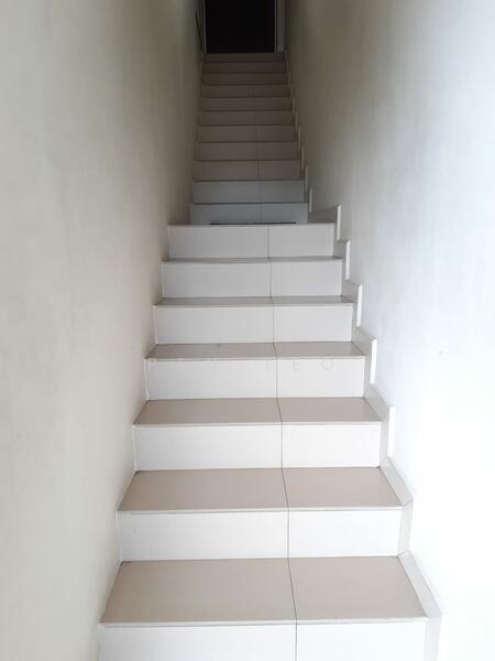 Shop / Office for Rent in Taman Bukit Jambul (Bukit Jambul) - Pen Teo - Staircase - PropertyGuru.com.my