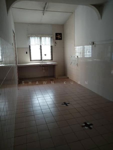 2-storey Terraced House for Sale in Taman Puncak Jalil (Seri Kembangan) - Shawn Kuan - Kitchen - PropertyGuru.com.my