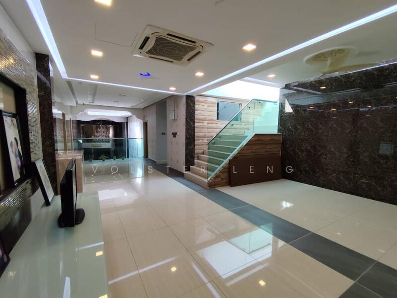 Rumah Banglo untuk Dijual di Bandar Kinrara (Selangor) - Volster Leng - Entrance - PropertyGuru.com.my