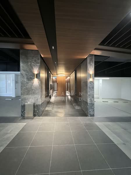 Condominium for Sale at The Peak - Shawn Fernandez - Lift Lobby - PropertyGuru.com.my