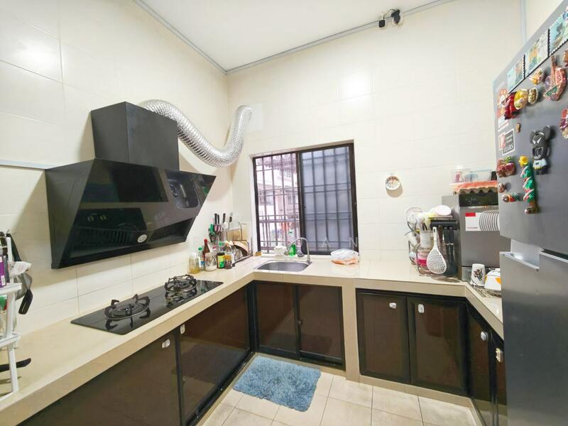 Semi-Detached House for Sale in Taman Kota Kulai (Kulai) - Fu Guan - Kitchen - PropertyGuru.com.my