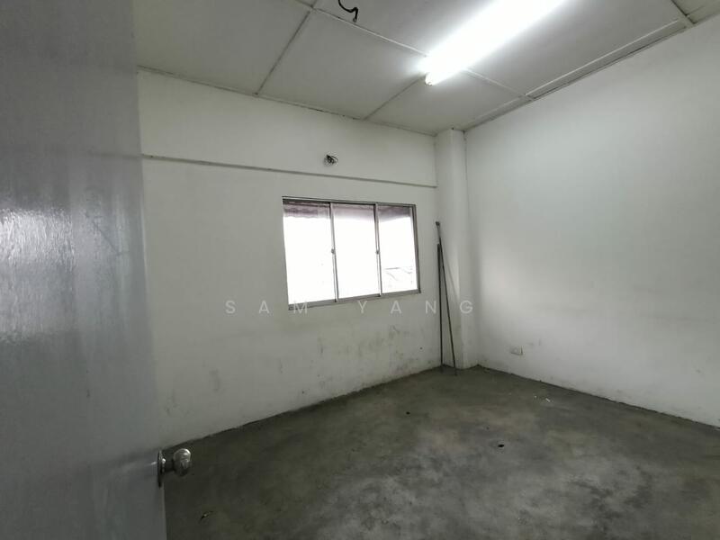 Shop for Sale in Pandan Indah (Ampang) - Sam Yang - Interior - PropertyGuru.com.my