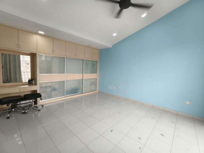 Rumah Teres 2.5 Tingkat untuk Dijual di Puchong (Selangor) - Vince Wong - Bedroom - PropertyGuru.com.my