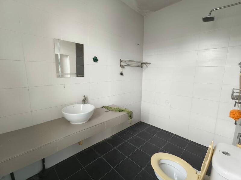 Rumah Teres 2.5 Tingkat untuk Dijual di Puchong (Selangor) - Vince Wong - Bathroom - PropertyGuru.com.my