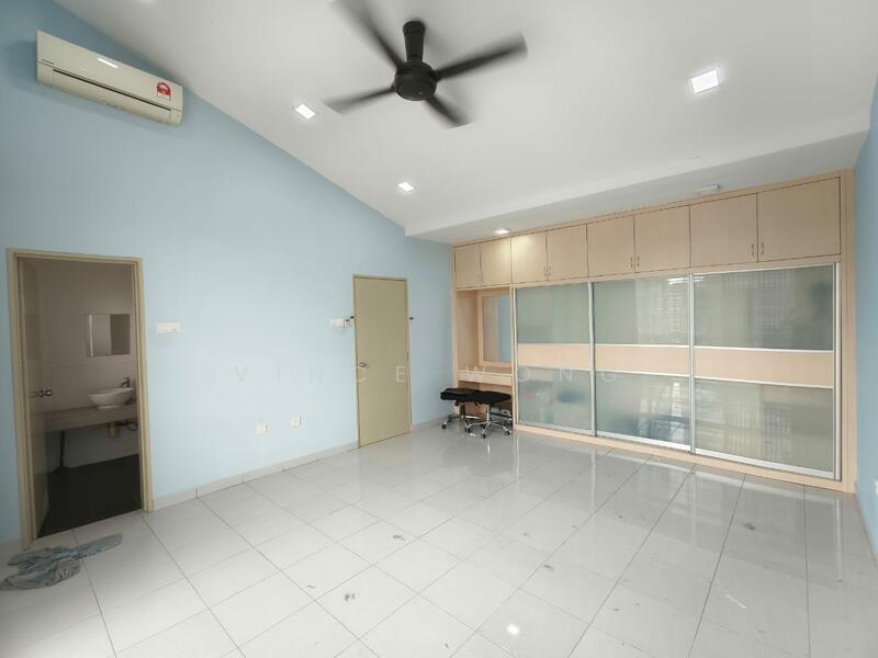 Rumah Teres 2.5 Tingkat untuk Dijual di Puchong (Selangor) - Vince Wong - Bedroom - PropertyGuru.com.my