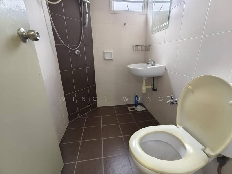 Rumah Teres 2.5 Tingkat untuk Dijual di Puchong (Selangor) - Vince Wong - Bathroom - PropertyGuru.com.my