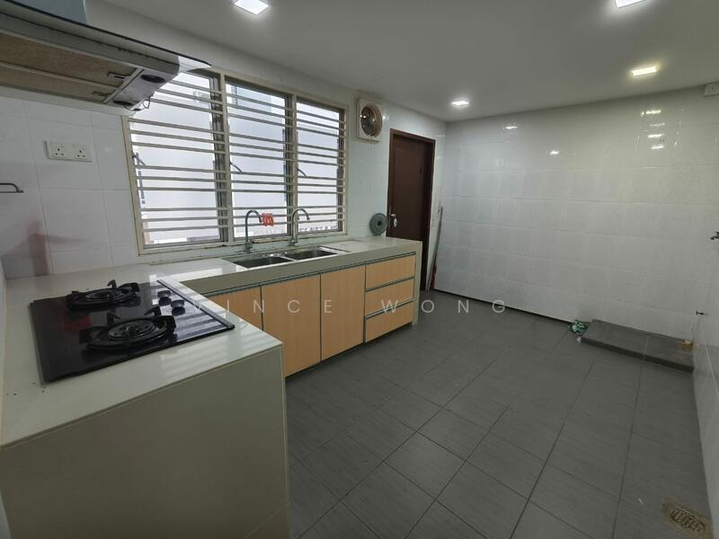 Rumah Teres 2.5 Tingkat untuk Dijual di Puchong (Selangor) - Vince Wong - Kitchen - PropertyGuru.com.my
