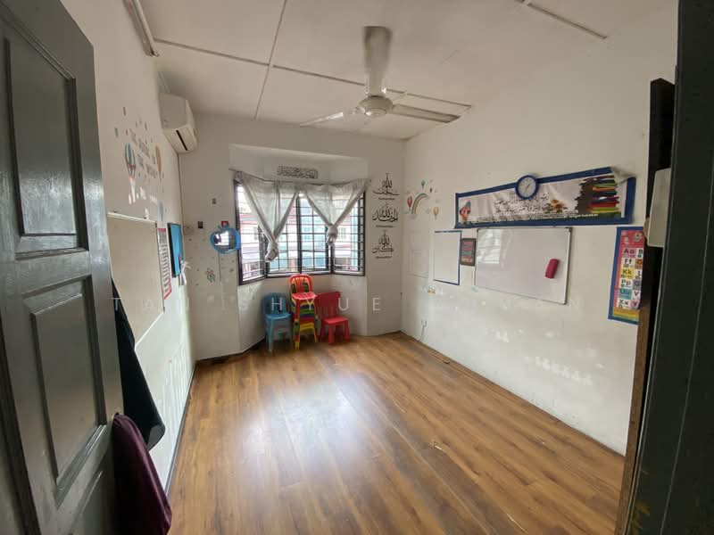 Rumah Teres 2 Tingkat untuk Dijual di Usj 2 (Subang Jaya) - Tan Shyue Chuan - Study - PropertyGuru.com.my