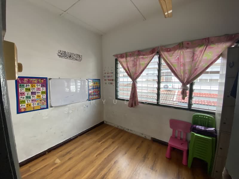 Rumah Teres 2 Tingkat untuk Dijual di Usj 2 (Subang Jaya) - Tan Shyue Chuan - Study - PropertyGuru.com.my