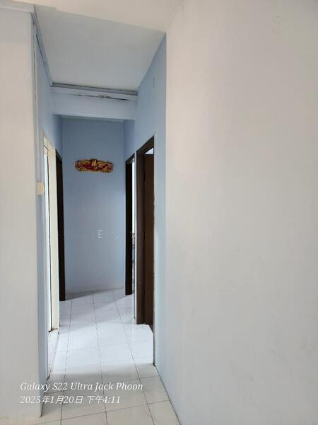 Pangsapuri untuk Dijual di Rose Villa Apartment - E.K Tan - Corridor - PropertyGuru.com.my
