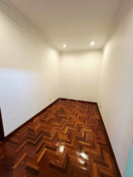 For Sale - Putra Bistari