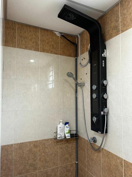 Condominium for Sale at Platinum Hill PV 6 - Carmen Roselyn - Bathroom - PropertyGuru.com.my