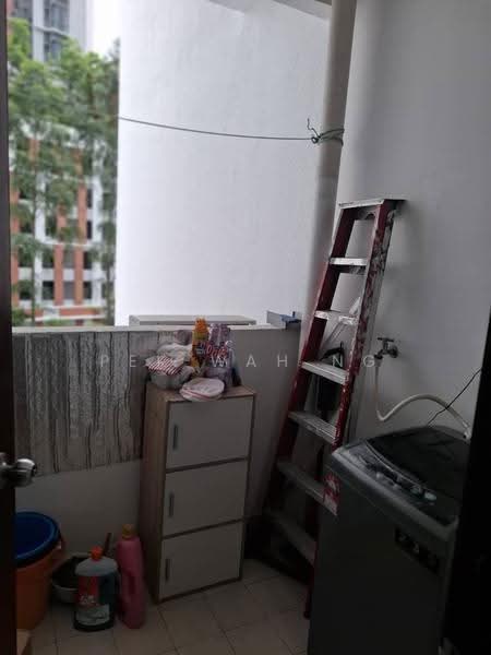 Kondominium untuk Dijual di Nautica Lake Suites - Pek Wah Ng - Balcony - PropertyGuru.com.my