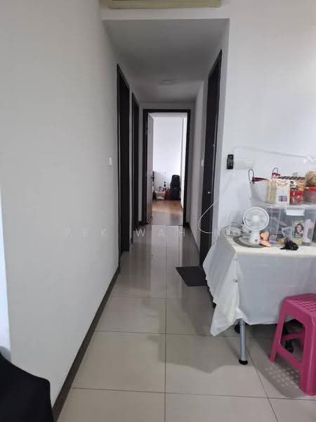Kondominium untuk Dijual di Nautica Lake Suites - Pek Wah Ng - Corridor - PropertyGuru.com.my