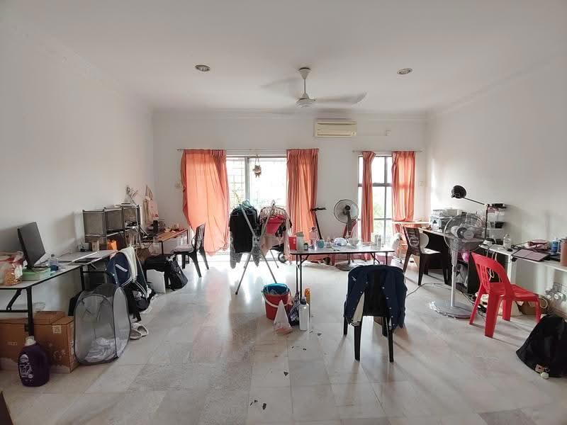 Kondominium untuk Dijual di Tiara Damansara - Jeffrey Wong - Living Room - PropertyGuru.com.my