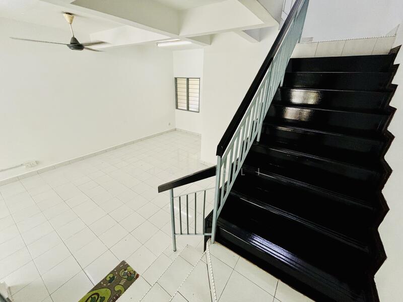 2-storey Terraced House for Sale in Bandar Puncak Alam (Puncak Alam) - Fuad Ali - Interior - PropertyGuru.com.my