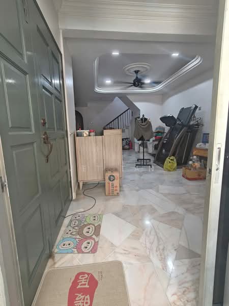 2-storey Terraced House for Sale in Taman Daya (Kepong) - Jet Tan - Entrance - PropertyGuru.com.my