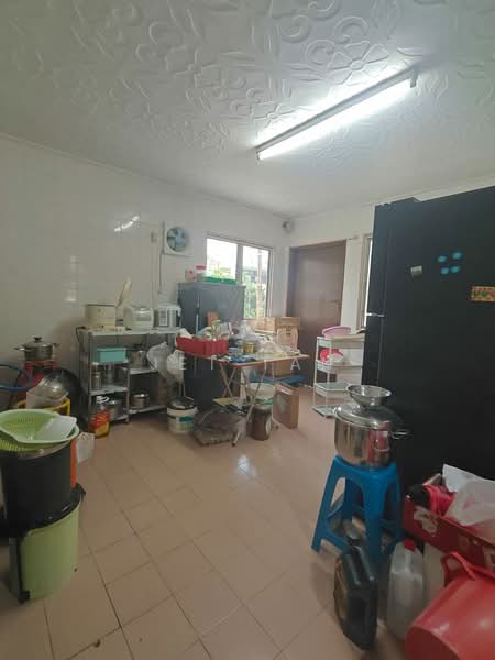 2-storey Terraced House for Sale in Taman Daya (Kepong) - Jet Tan - Kitchen - PropertyGuru.com.my
