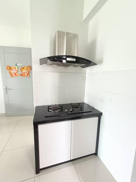 Condominium for Rent at Tropicana Bay Residences - Dick Ken Tan - Kitchen - PropertyGuru.com.my