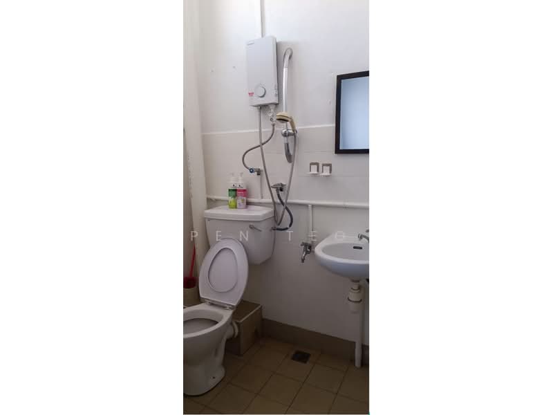 2-storey Terraced House for Sale in Taman Sri Indah (Balik Pulau) - Pen Teo - Bathroom - PropertyGuru.com.my