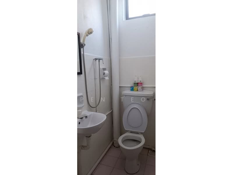 2-storey Terraced House for Sale in Taman Sri Indah (Balik Pulau) - Pen Teo - Bathroom - PropertyGuru.com.my