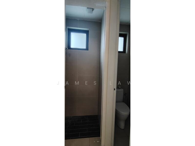 2nd Bathroom