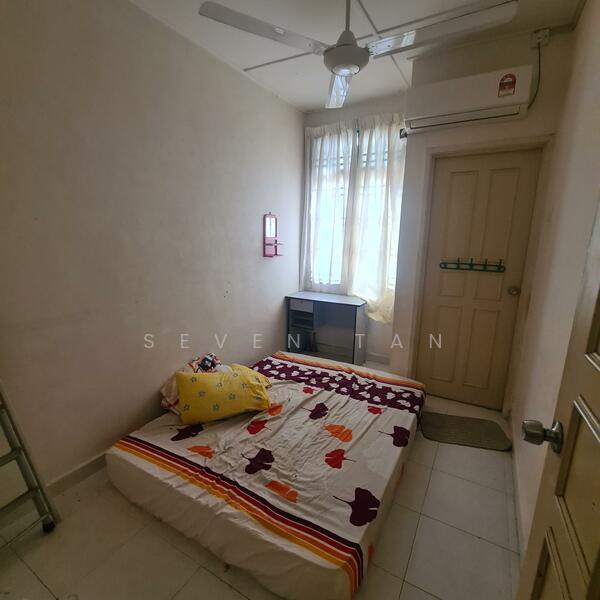 Rumah Teres 2 Tingkat untuk Dijual di Taman Pulai Jaya (Kulai) - Seven Tan - Bedroom - PropertyGuru.com.my