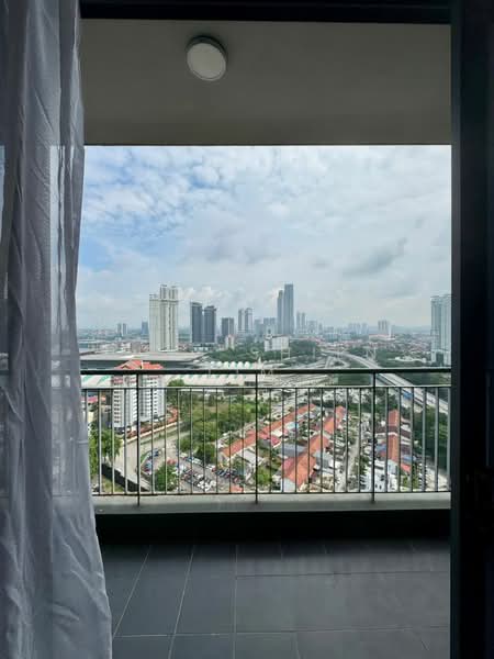 Pangsapuri untuk Disewa di V@SUMMERPLACE - Chia Shien Lim - Balcony - PropertyGuru.com.my