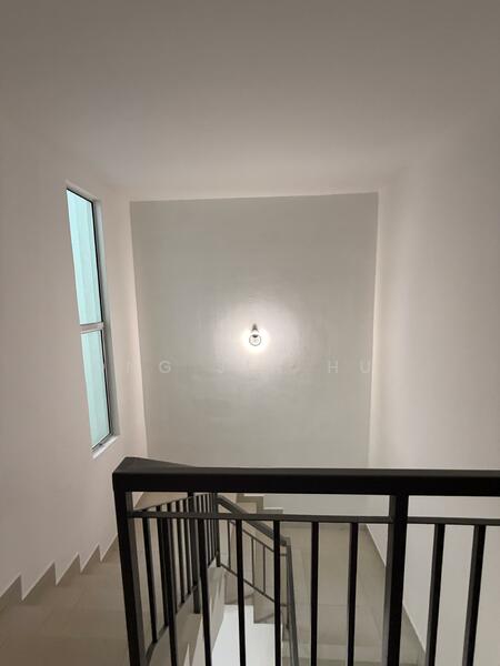 Rumah Teres 2-Tingkat untuk Disewa di Bandar Springhill (Jimah) - Ong Jia Hui - Interior - PropertyGuru.com.my