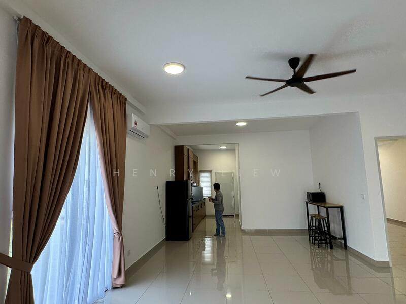 2-storey Terraced House for Sale in Cyberjaya (Selangor) - Henry Liew - Living Room - PropertyGuru.com.my