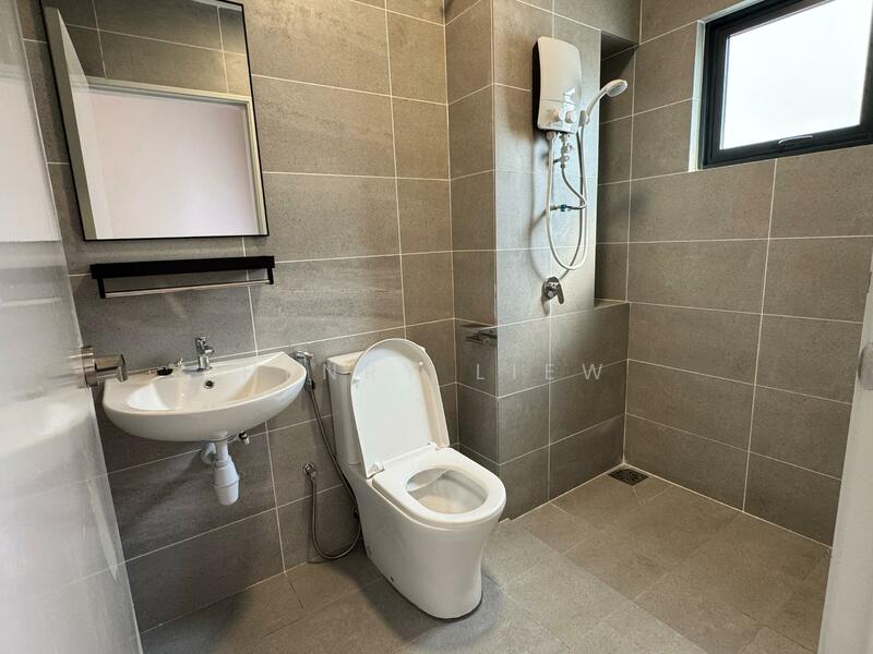 2-storey Terraced House for Sale in Cyberjaya (Selangor) - Henry Liew - Bathroom - PropertyGuru.com.my