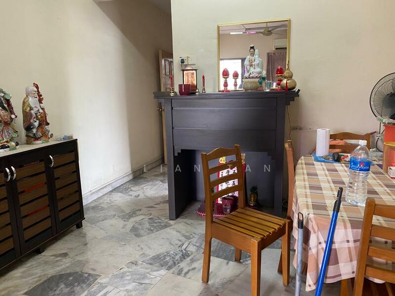 Pangsapuri untuk Dijual di Taman Sungai Besi - Lilian Tan - Living Room - PropertyGuru.com.my