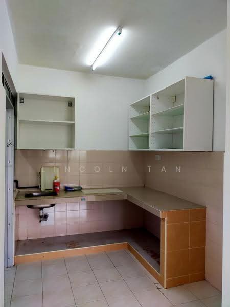 Apartment for Sale at Pangsapuri Angsana - Lincoln Tan - Kitchen - PropertyGuru.com.my