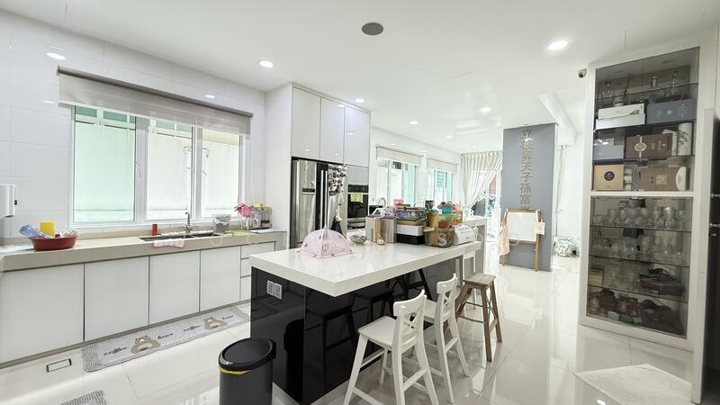 Semi-Detached House for Sale in Taman Beverly Height (Ulu Kelang) - Jocelyn Soo - Kitchen - PropertyGuru.com.my