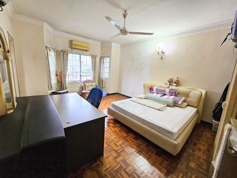 Terraced House for Sale in Batu 9 (Cheras) - Francis Thee - Bedroom - PropertyGuru.com.my