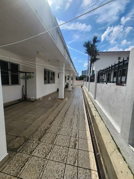 Semi-Detached House for Sale in Seksyen 17 (Petaling Jaya) - Grace Tan - Exterior - PropertyGuru.com.my