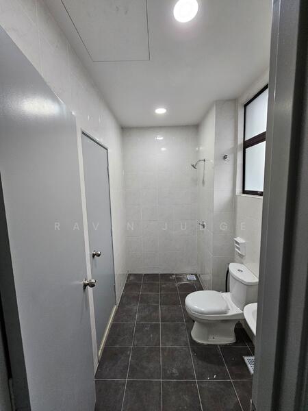 Terraced House for Sale in Sungai Buloh (Selangor) - Ravin Judge - Bathroom - PropertyGuru.com.my