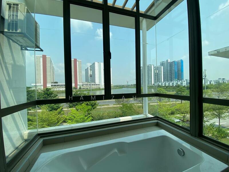 For Sale - Lake Point Residence