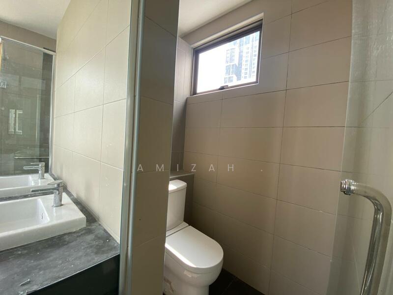 For Sale - Lake Point Residence