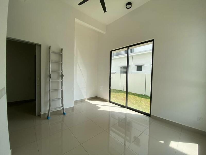 Untuk Dijual - Sejati Lakeside 2