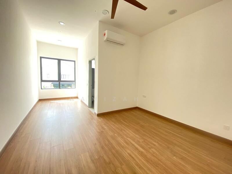 Untuk Dijual - Sejati Lakeside 2