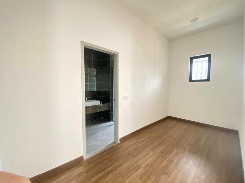 Untuk Dijual - Sejati Lakeside 2