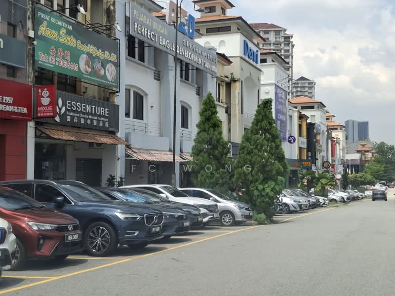 Kedai untuk Disewa di Aman Suria (Petaling Jaya) - FC Wong - Exterior - PropertyGuru.com.my