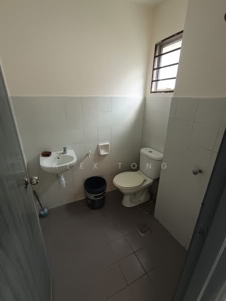2-storey Terraced House for Rent in Kuala Selangor (Selangor) - Alex Tong - Bathroom - PropertyGuru.com.my