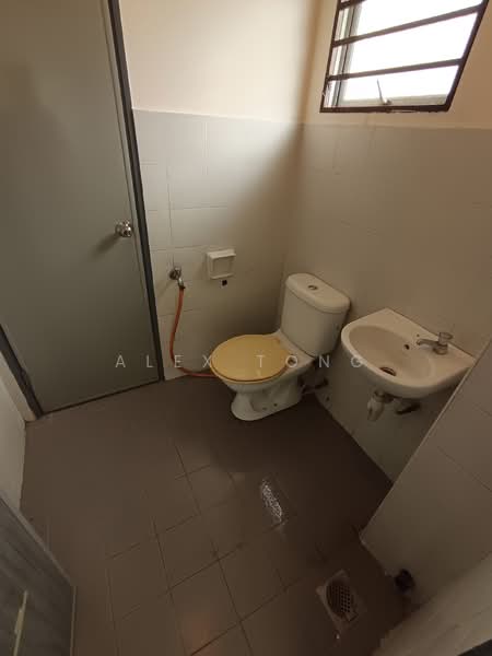 2-storey Terraced House for Rent in Kuala Selangor (Selangor) - Alex Tong - Bathroom - PropertyGuru.com.my