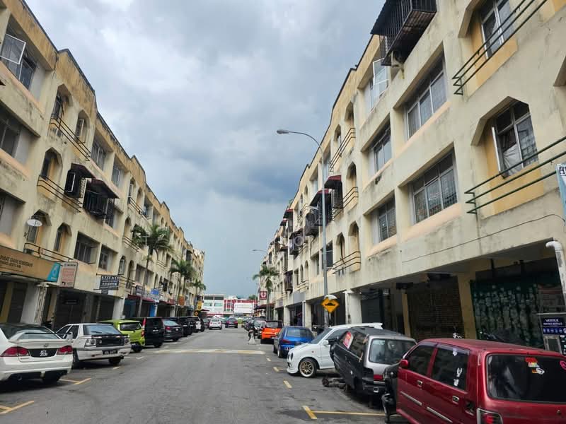Shop / Office for Rent in Kajang (Selangor) - Taty Nordin - Exterior - PropertyGuru.com.my