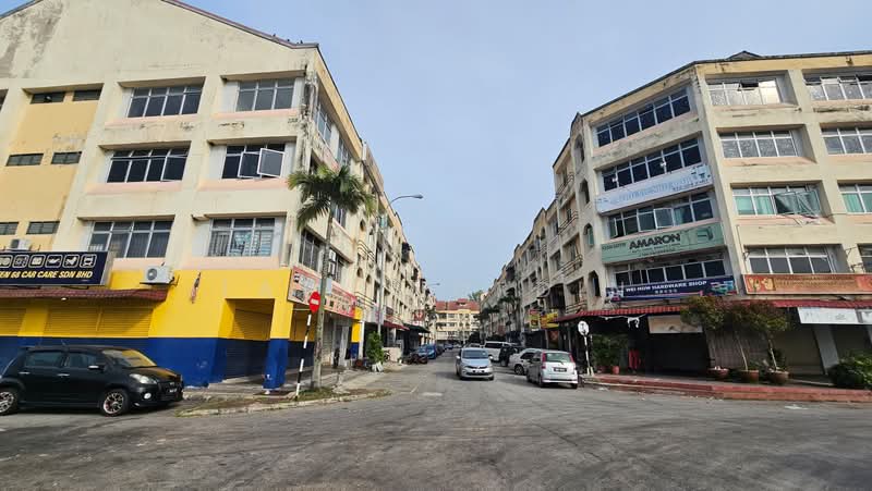 Shop / Office for Rent in Kajang (Selangor) - Taty Nordin - Exterior - PropertyGuru.com.my