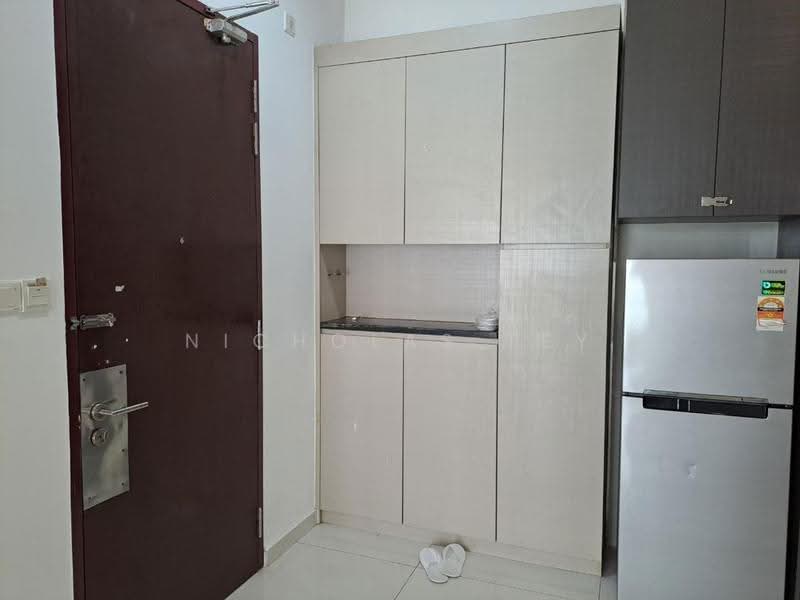 Kondominium untuk Dijual di Bay Laurel @ Country Garden Danga Bay - Nicholas Tey - Entrance - PropertyGuru.com.my