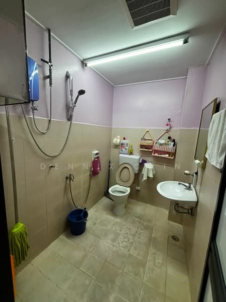 2-storey Terraced House for Sale in Taman Muda (Ampang) - Dennix Chin - Bathroom - PropertyGuru.com.my